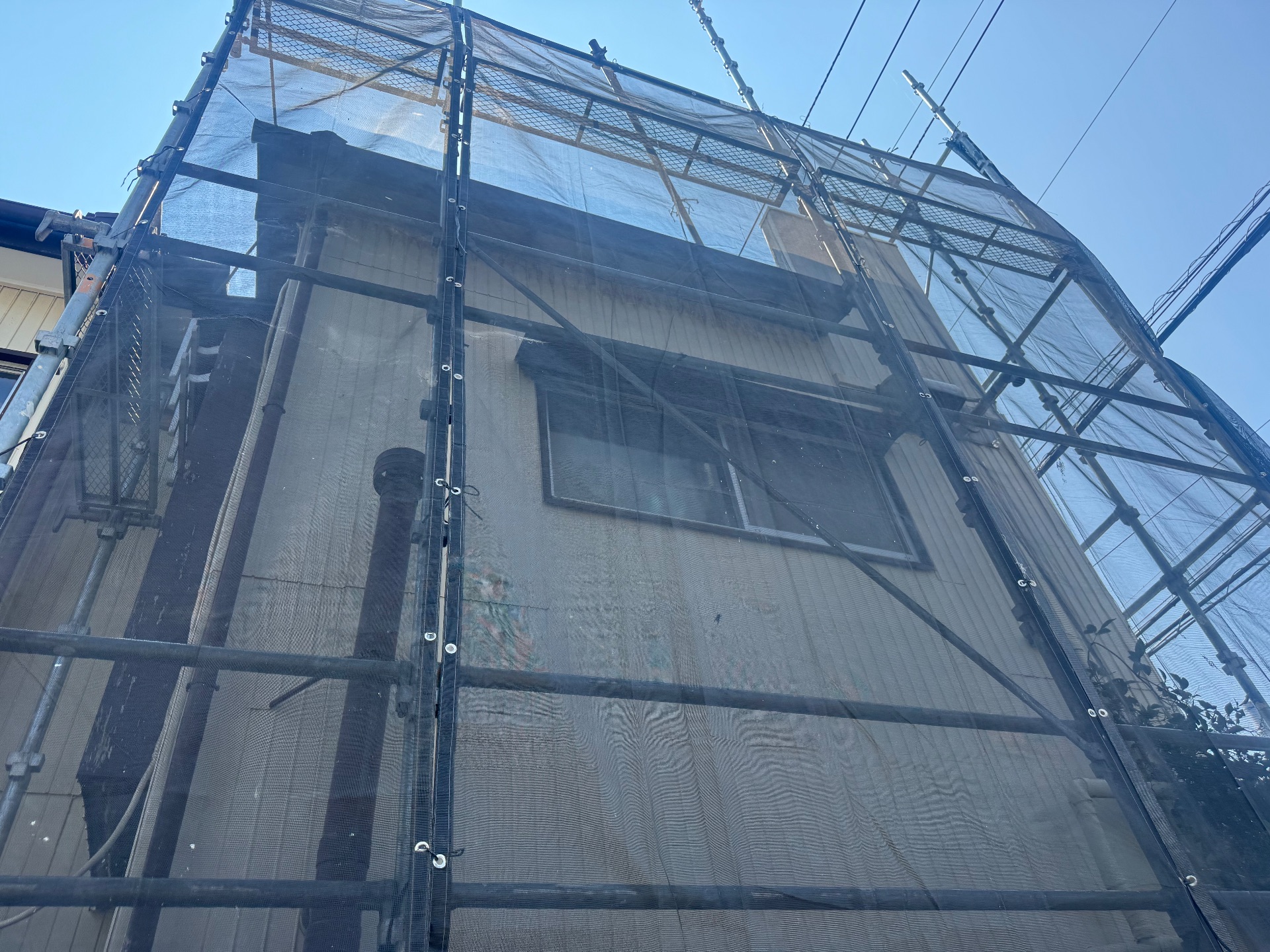 【足場】茅ヶ崎市東海岸北にて仮設工事